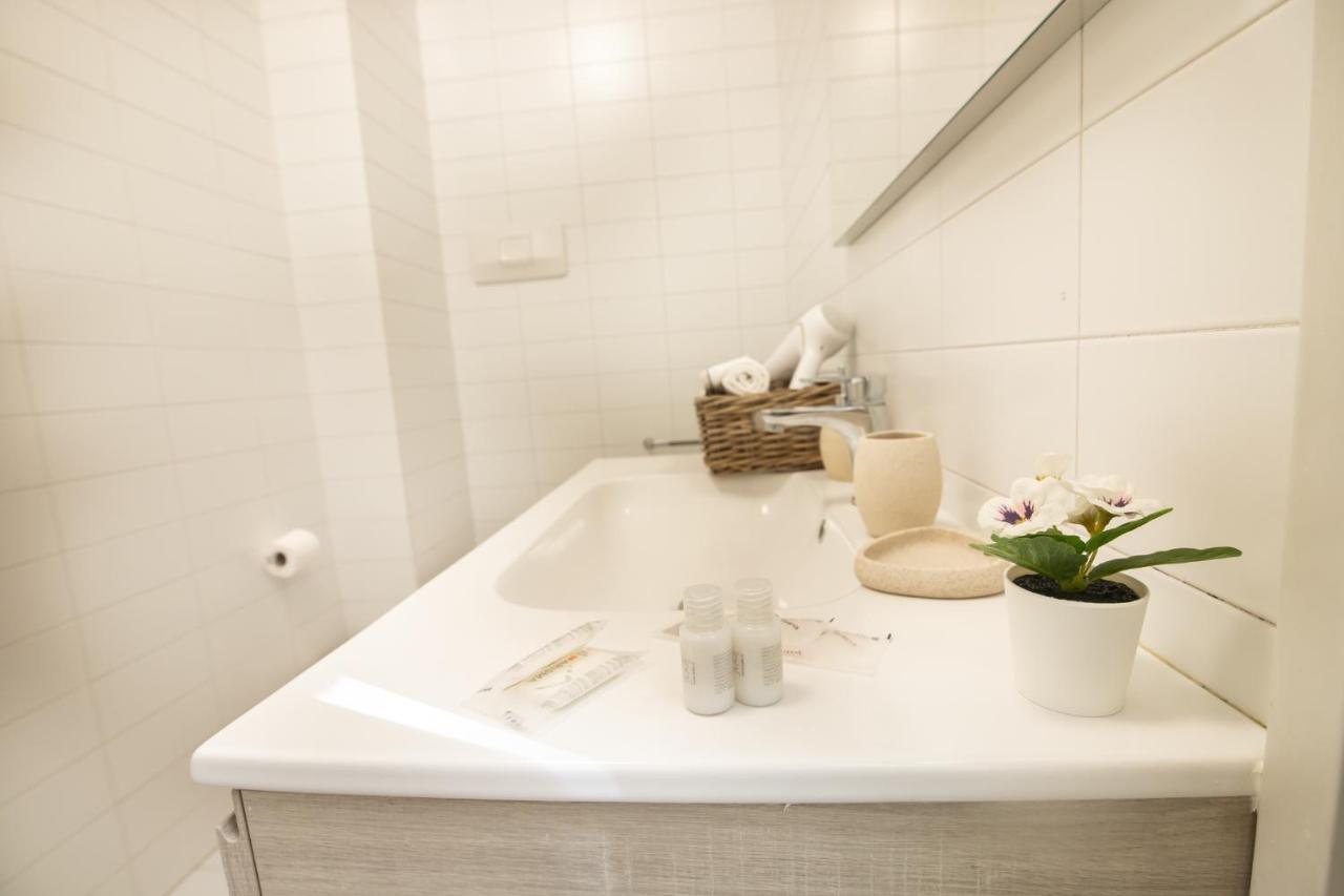 Relais Emilei Apartment Verona Exterior photo